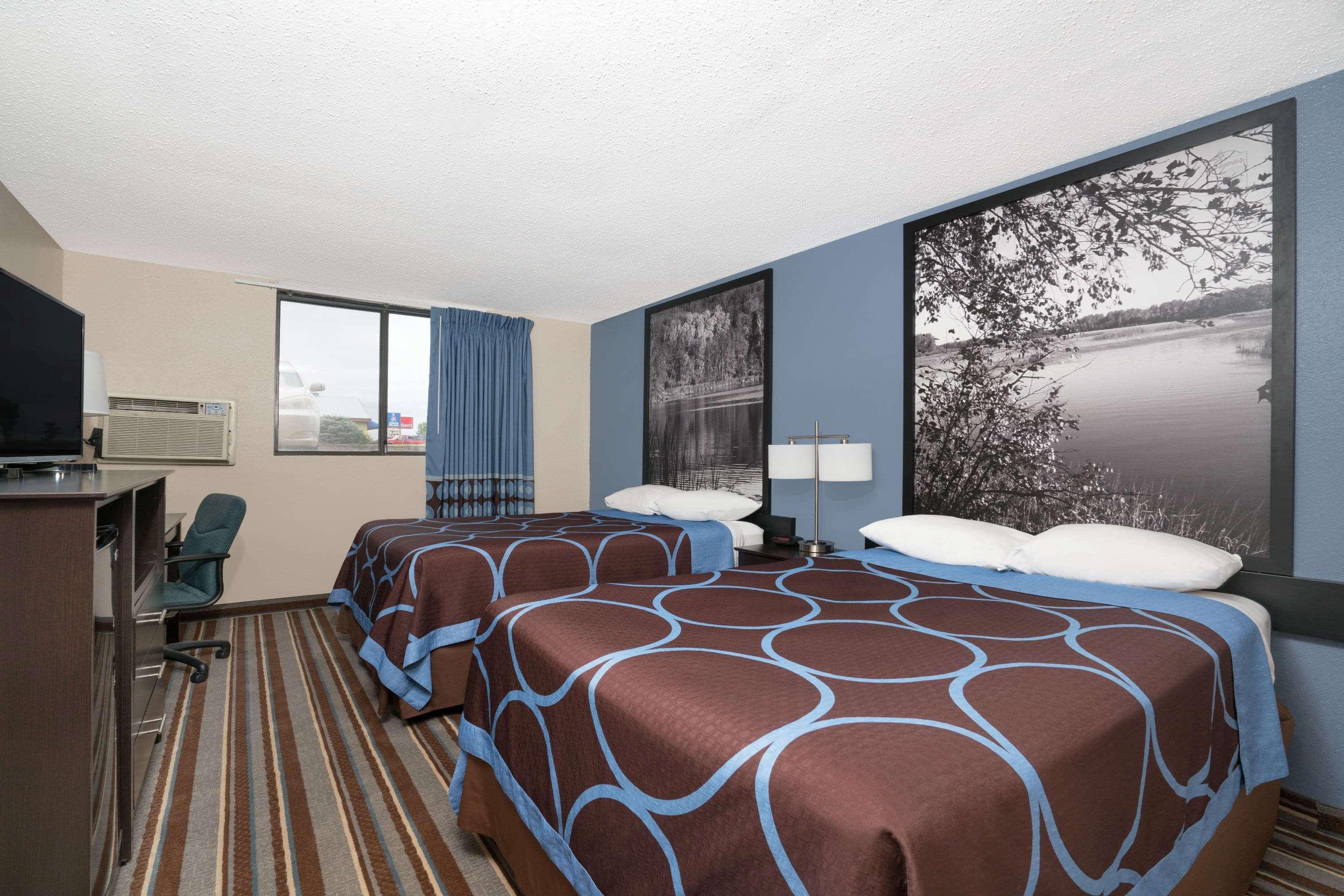Super 8 By Wyndham Willmar Hotel Exterior photo
