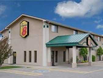 Super 8 By Wyndham Willmar Hotel Exterior photo